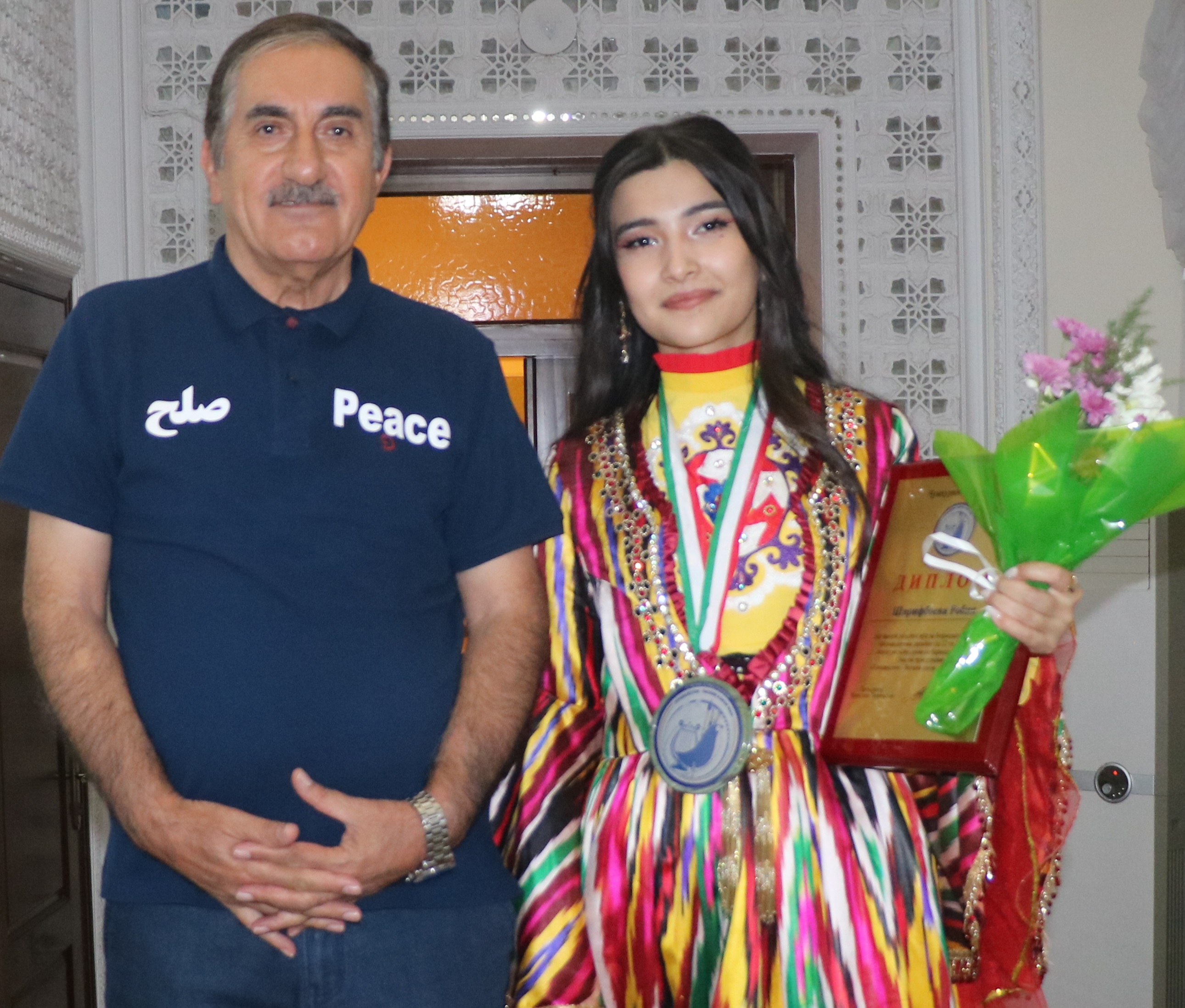در همایش هنرمندان جوان تاجیکستان مهر 1402.On young artist conference  in Tajikistan october2023